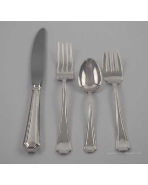 4 Piece Place Sized Place Setting 
